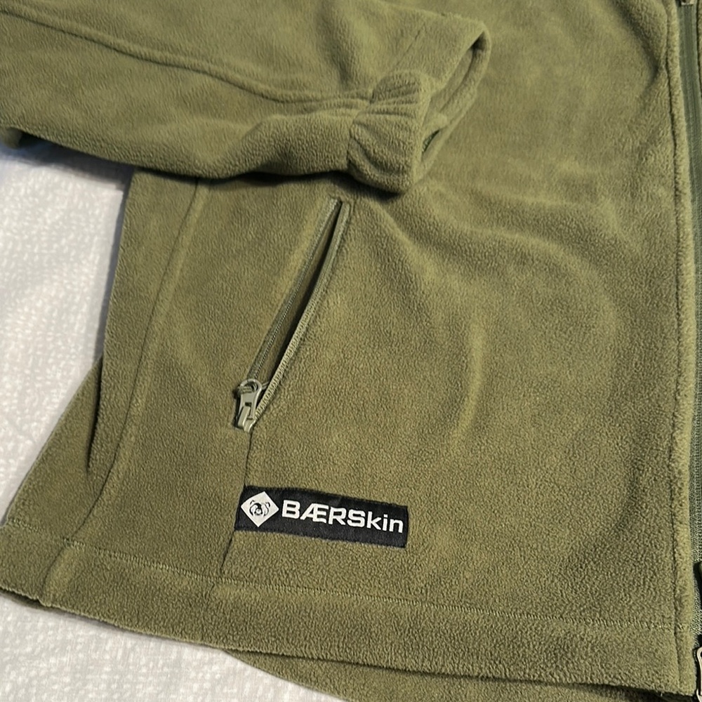 Baerskin TrueSweat Olive Green Hoodie - Picture 4 of 15